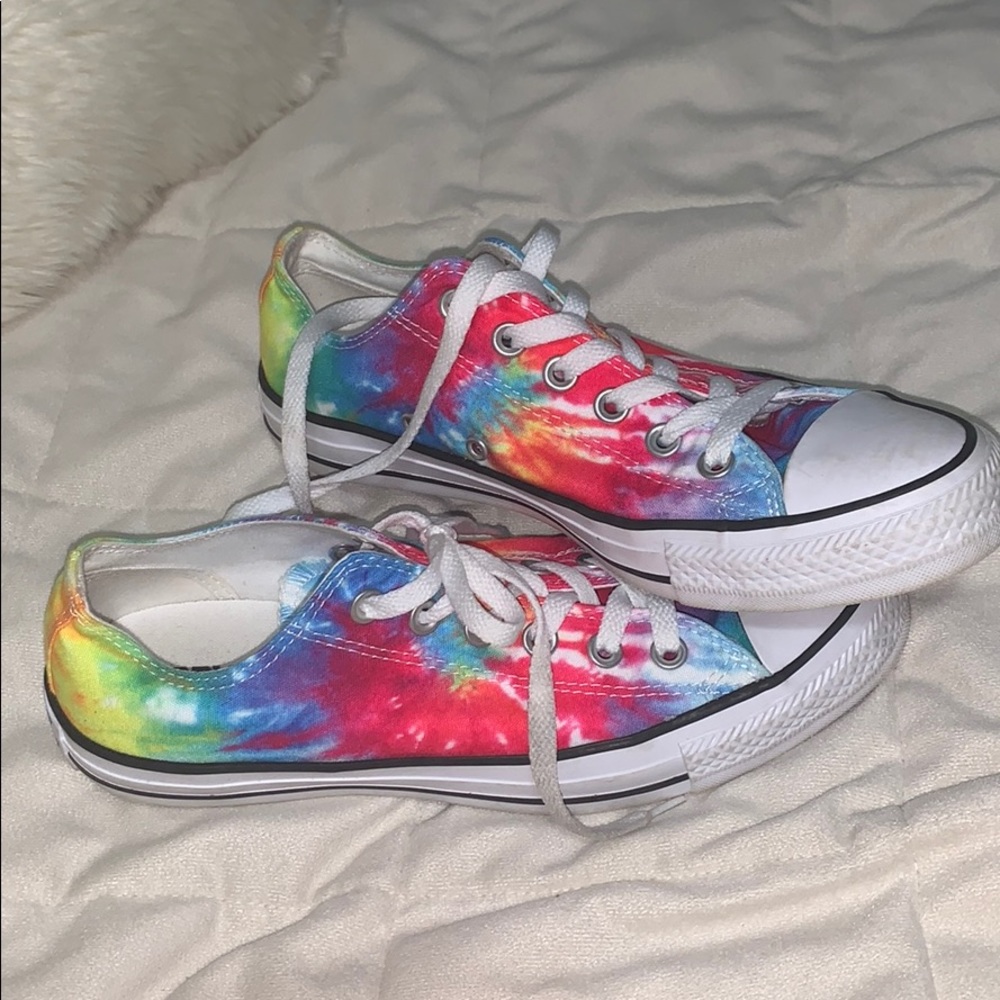 Low-top tie dye Converse